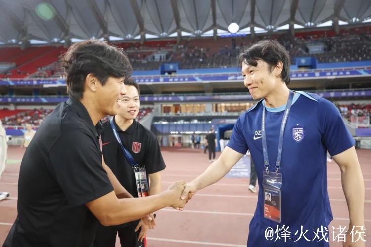 三镇主场逼平蓉城 邓卓翔：这就是足球的美！