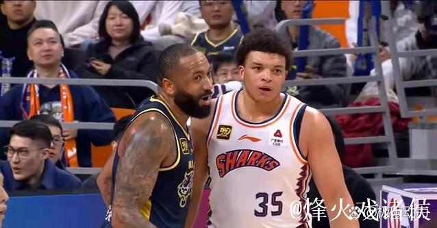 徐杰17分广东逆转青岛 王哲林20+10上海胜广州